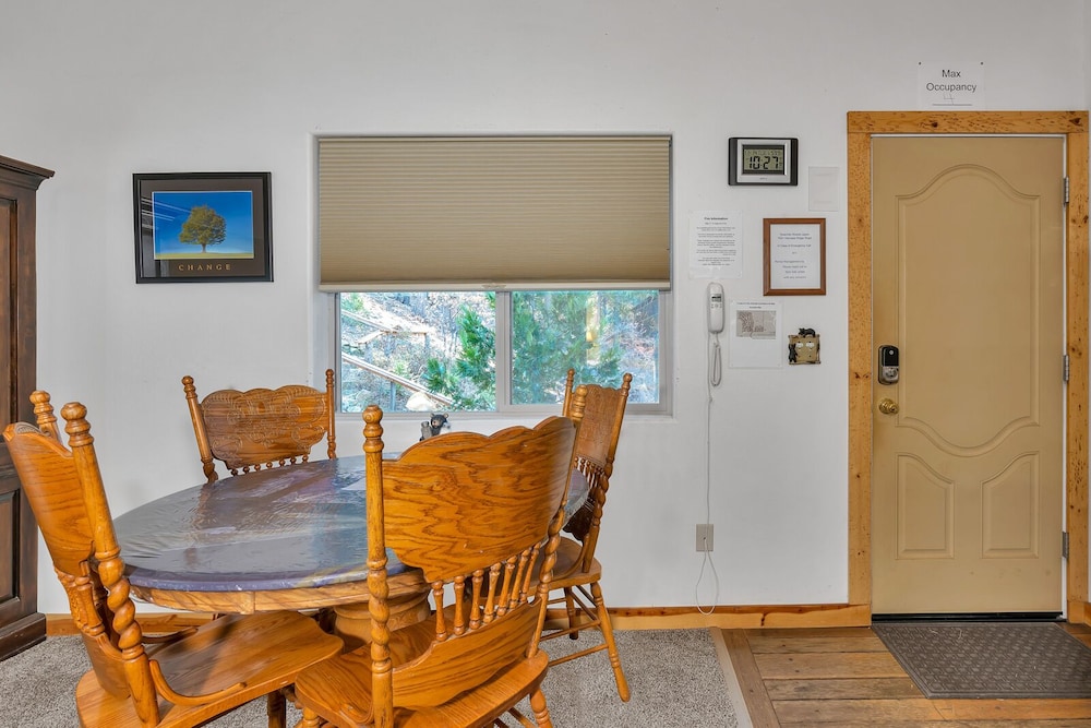 Yosemite Woods - Charming Upper Unit in Ynp! view 3
