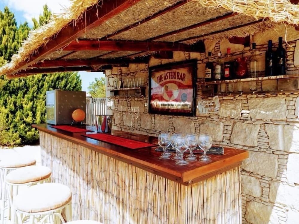 Private Villa, sea Views, Outdoor Bar, Heated Pool