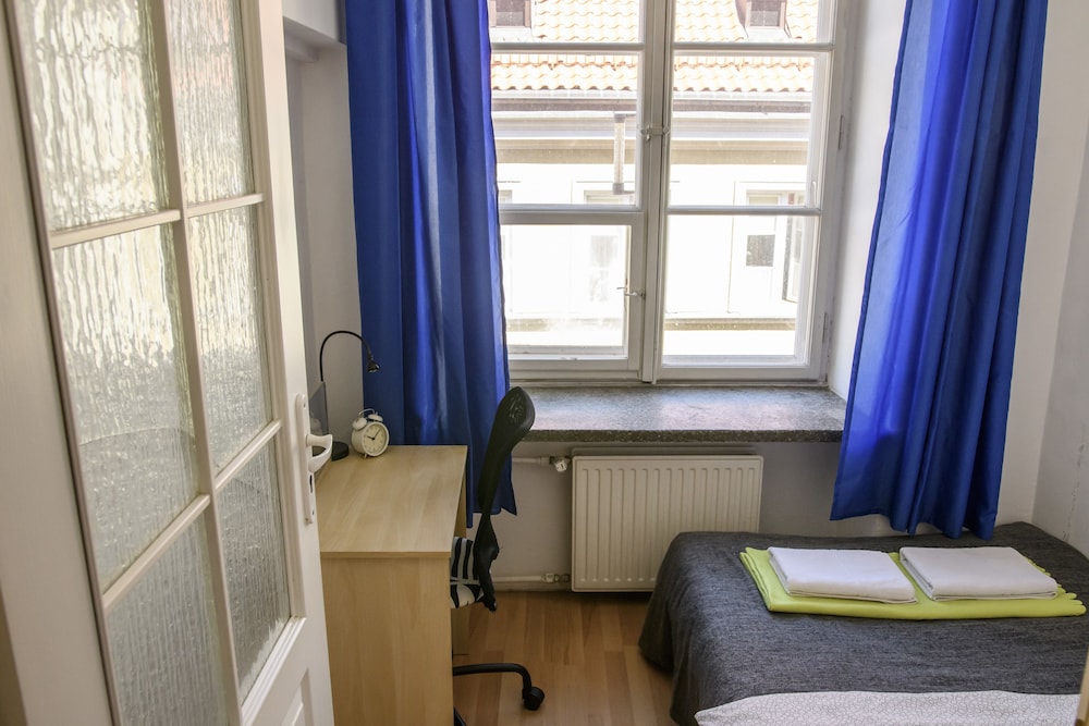 Old Town Folk Apartment view 5