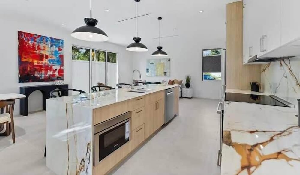 Stay Where St Pete Works Plays 3BR New Home
