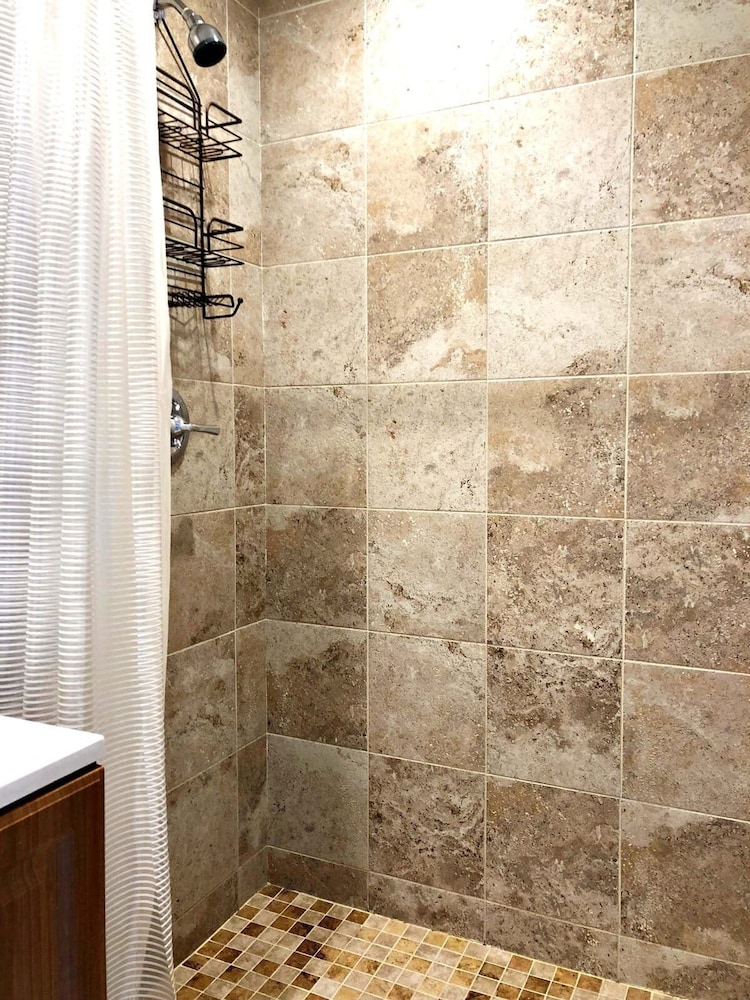 Studio in Las Olas Near FL Beach