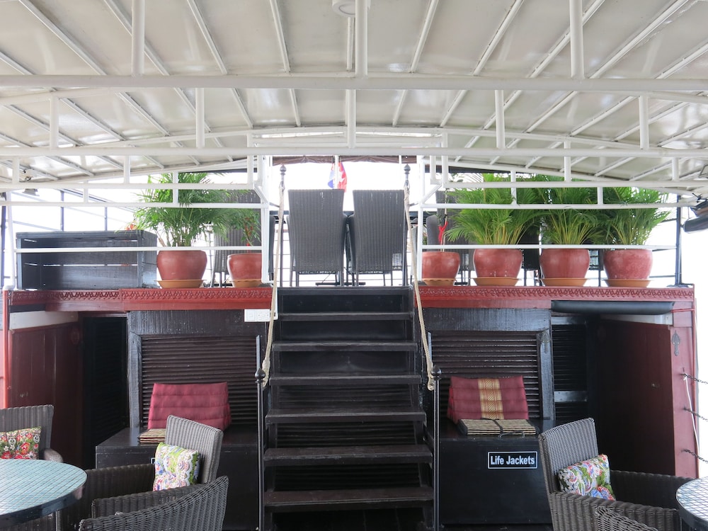 Phocea Cruise Phnom Penh to Siem Reap