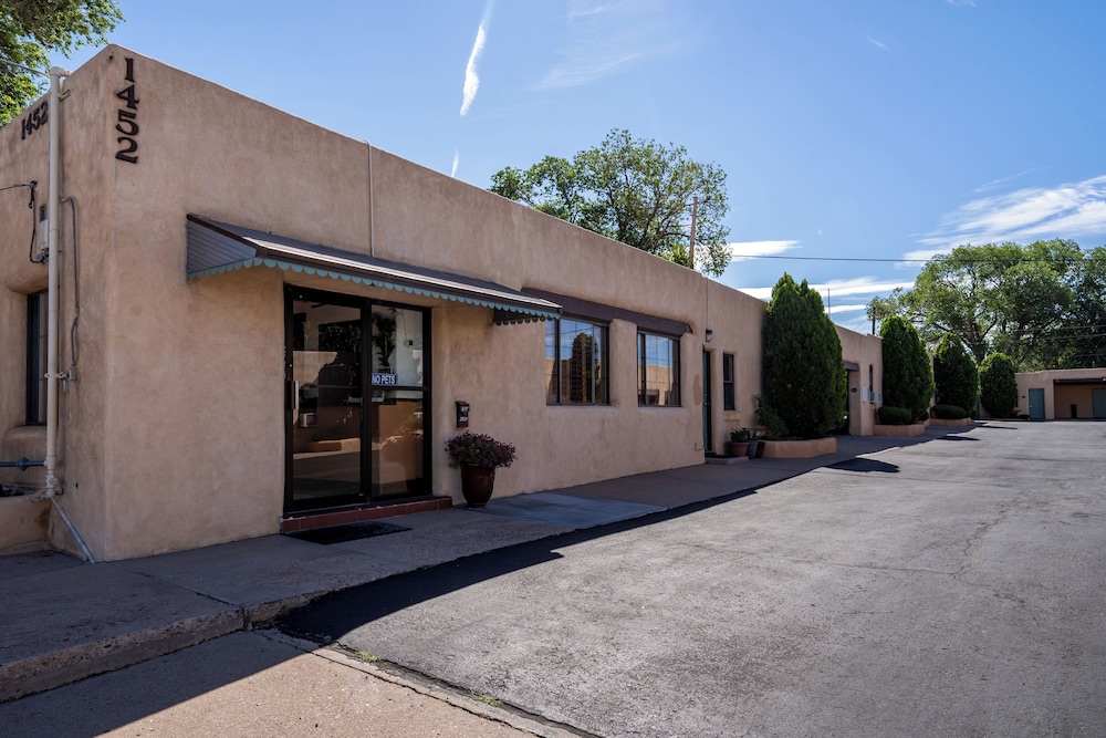 Santa Fe Vacations - King's Rest Court Inn - Property Image 73