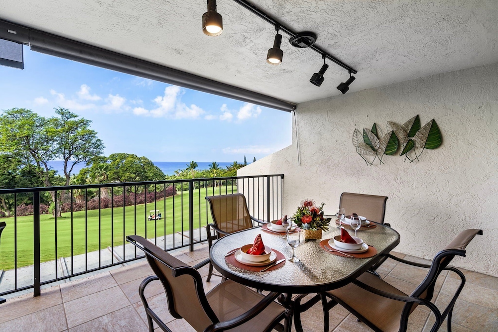 2 Bedrooms + Loft - Sleeps 6 - Ocean & Golf Views - Lanai - Vrkcv