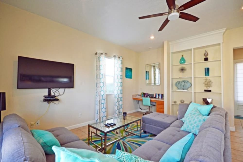 Reunion Retreat 3 Bedroom Home by RedAwning view 2