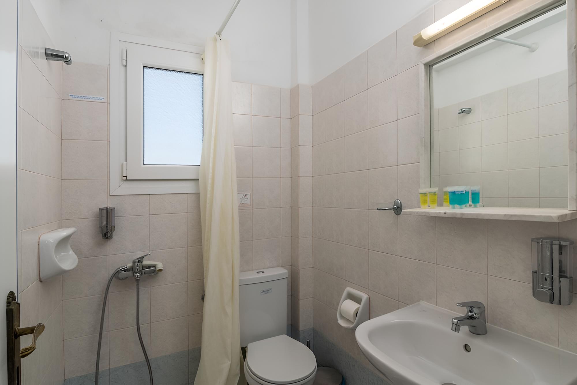 Tilemachos Rooms & Studios