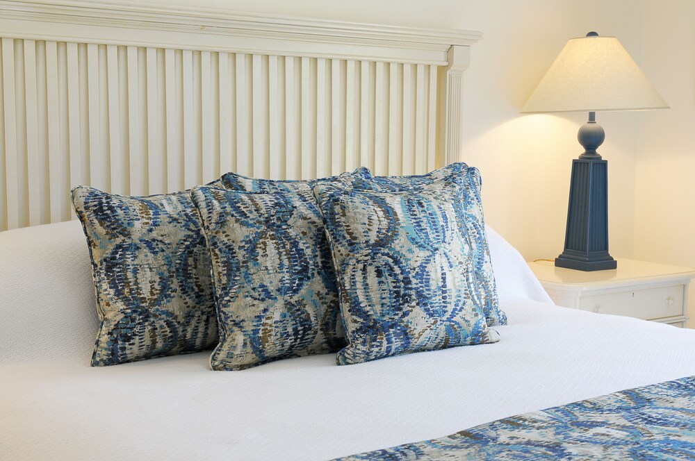 "this Beautifully Decorated 3 Bedroom 3 Bathroom Duplex Villa" view 5