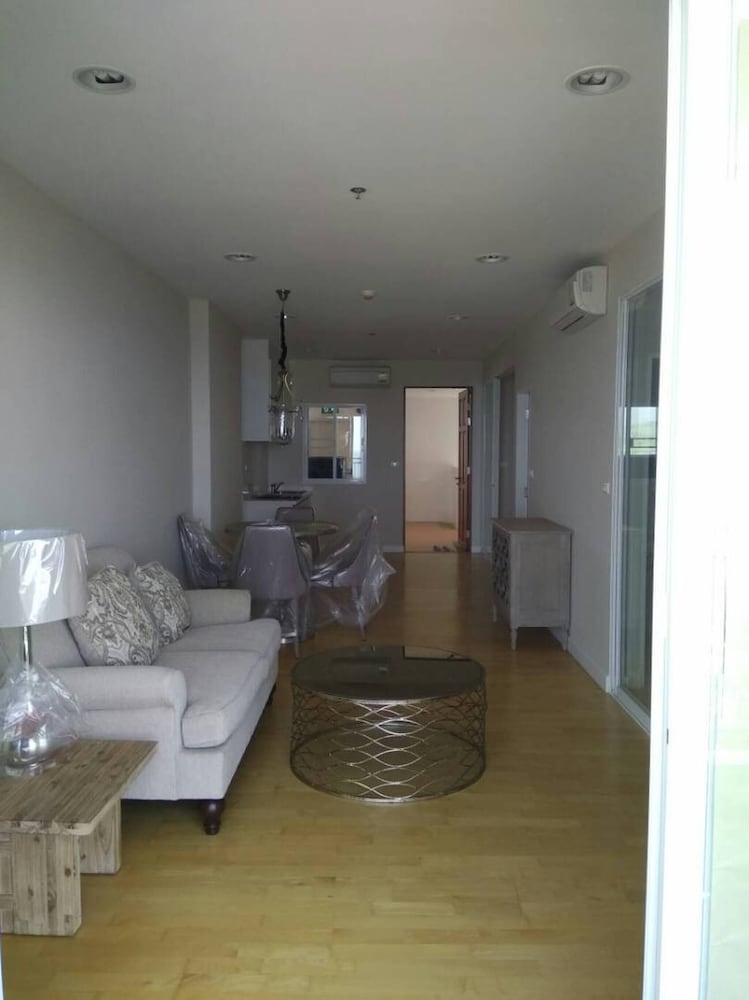 1703 - 2 Bdr Condo Seaview Boathouse Hua Hin