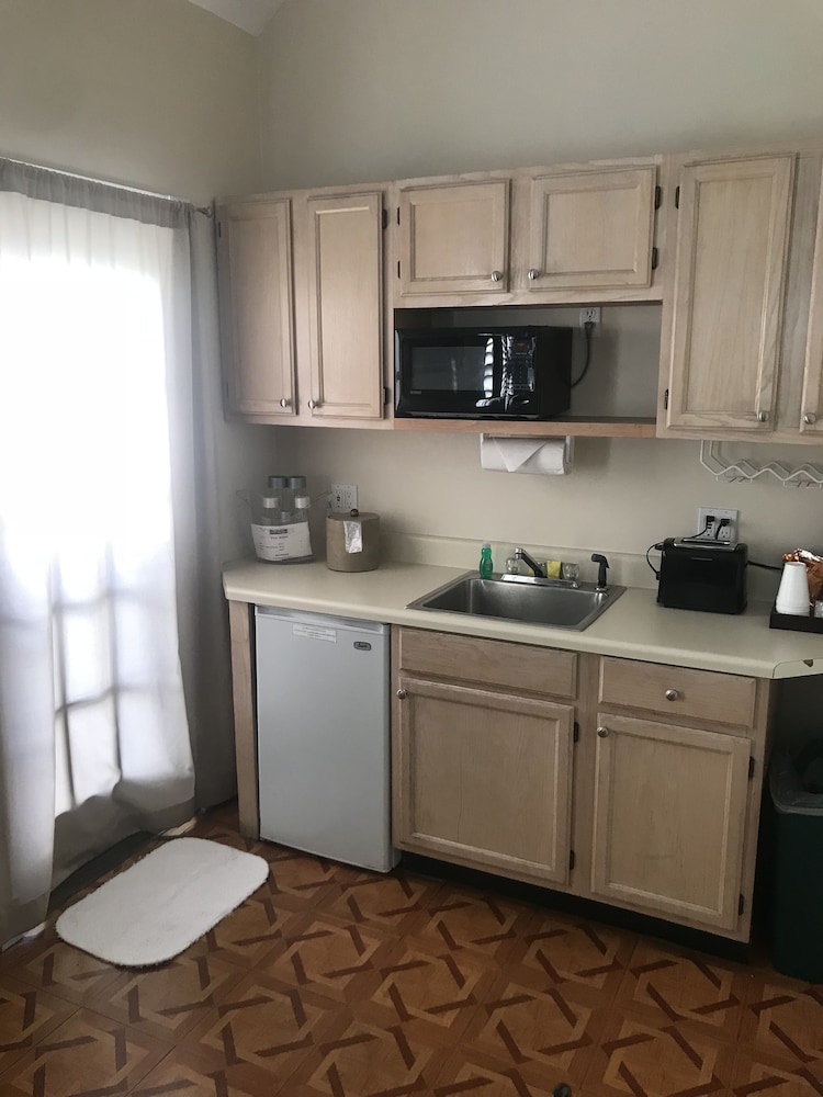 New Orleans House - Gay Men Adult Resort