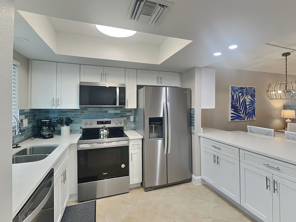 Seaside 3 by Distinctive Beach Rentals