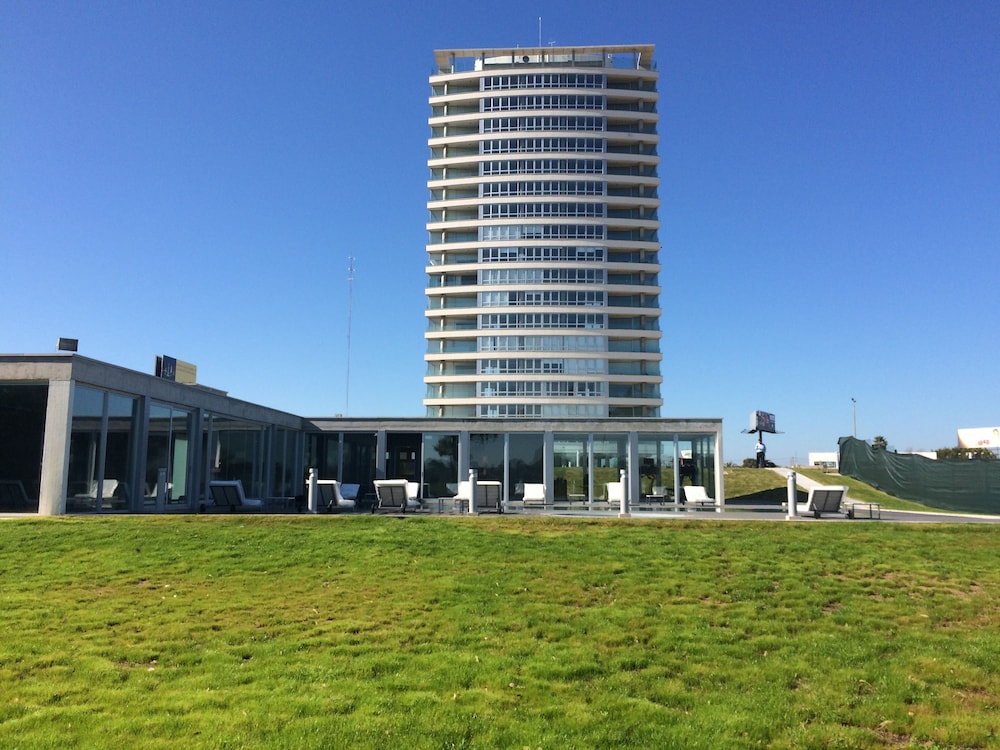 Faros de Carrasco Apartments