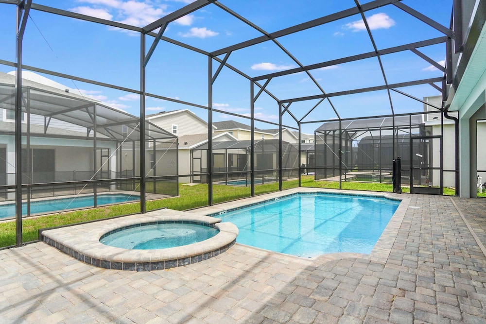 Epic 10br Solara Retreat, Themed Fun & Pool