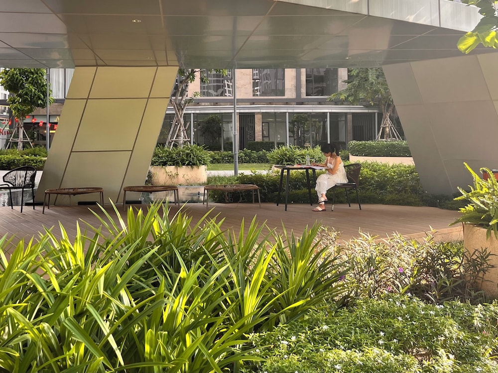 Vinhomes Grand Park-Masterise Center