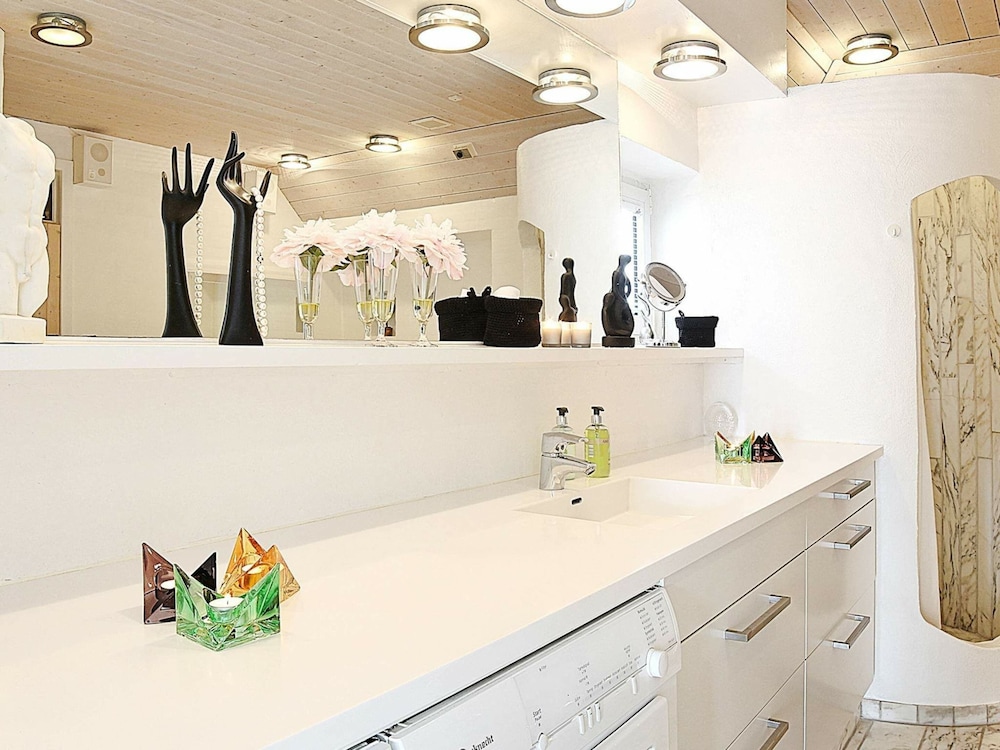 Luxury Seaside Retreat - By Traum Ferienwohnungen view 3