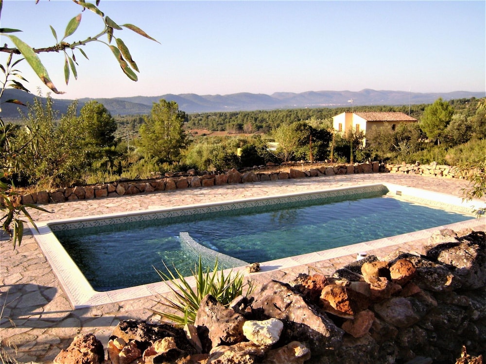 Belvilla by OYO Masia Vinaixa photo 4