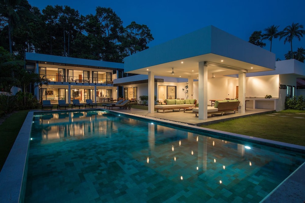 Villa Thansamaay