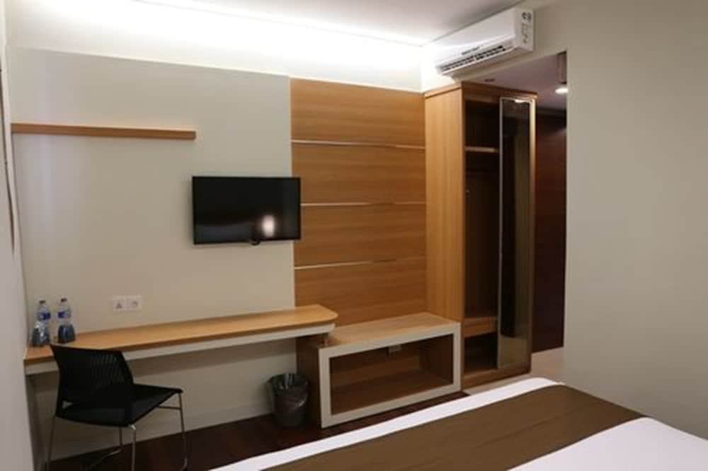 Citihub Hotel @Abepura