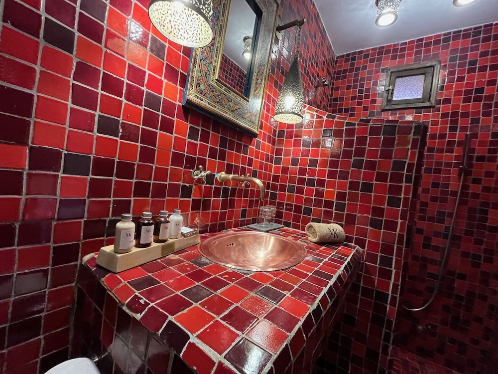 RIAD MALAÏKA