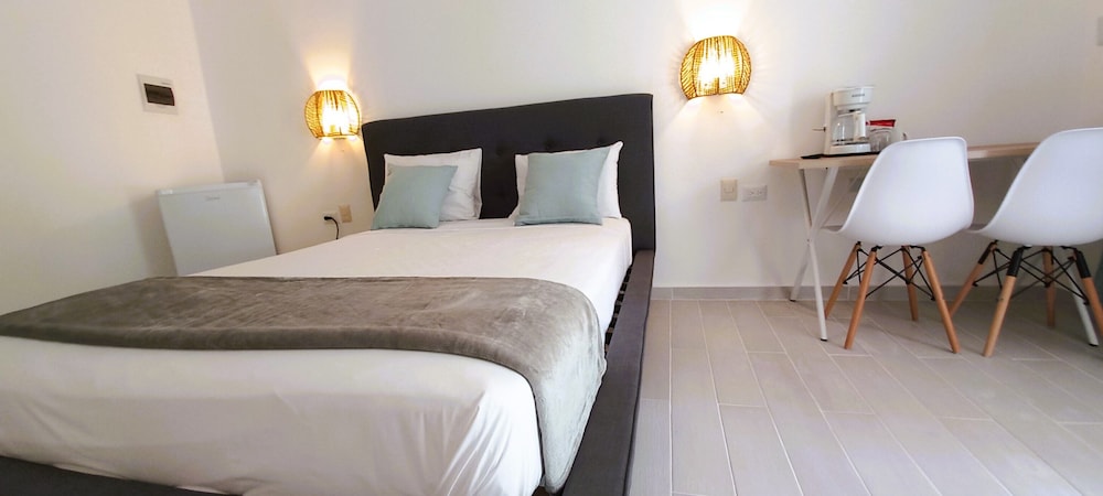 La Piazzetta Suites view 5