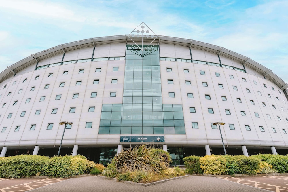 Bolton Vacations - The Bolton Stadium Hotel, a member of Radisson Individuals - Property Image 1