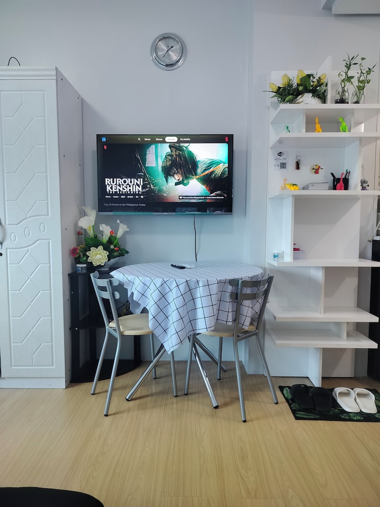 Luxurious City Lights View Condo for Rent in Quezon City