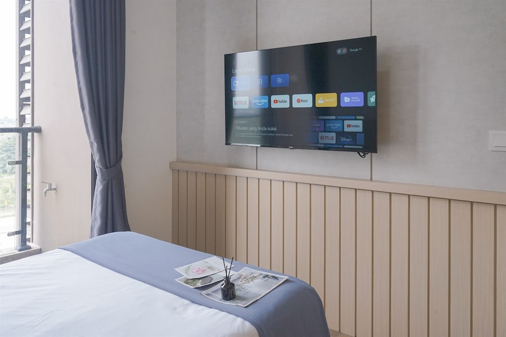 Best Deal Studio Room Apartment At Sky House Bsd