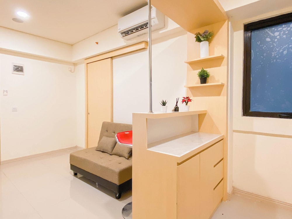 Modern Contemporary 2Br Apartment At Meikarta