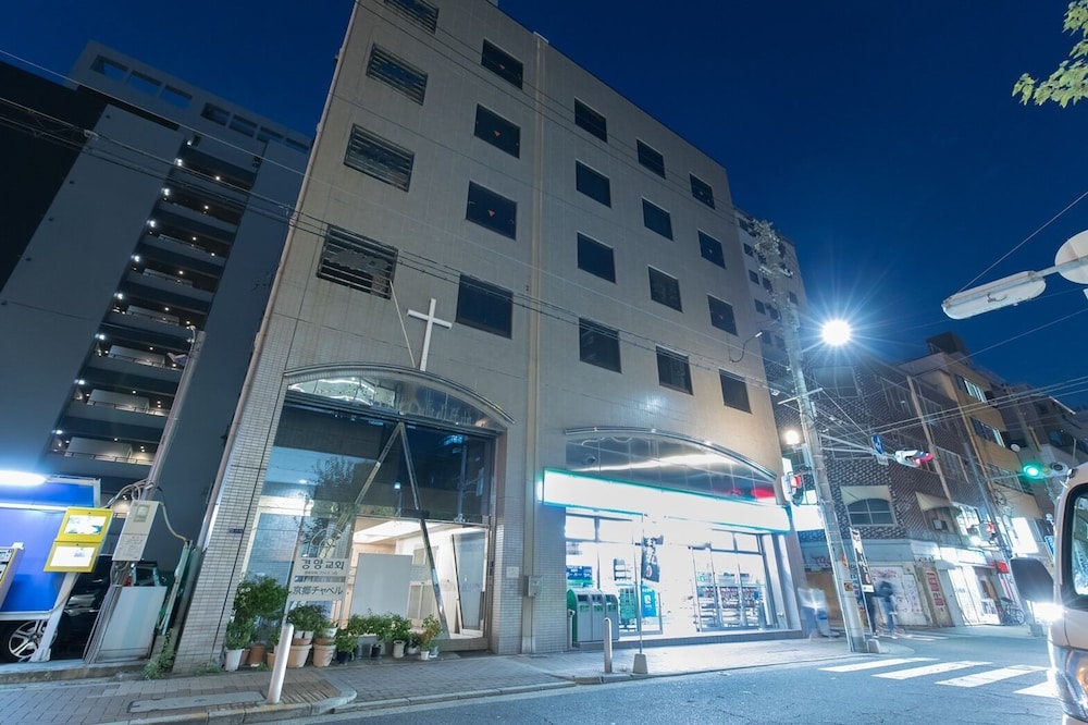 Shimanouchi Luxury Apartment