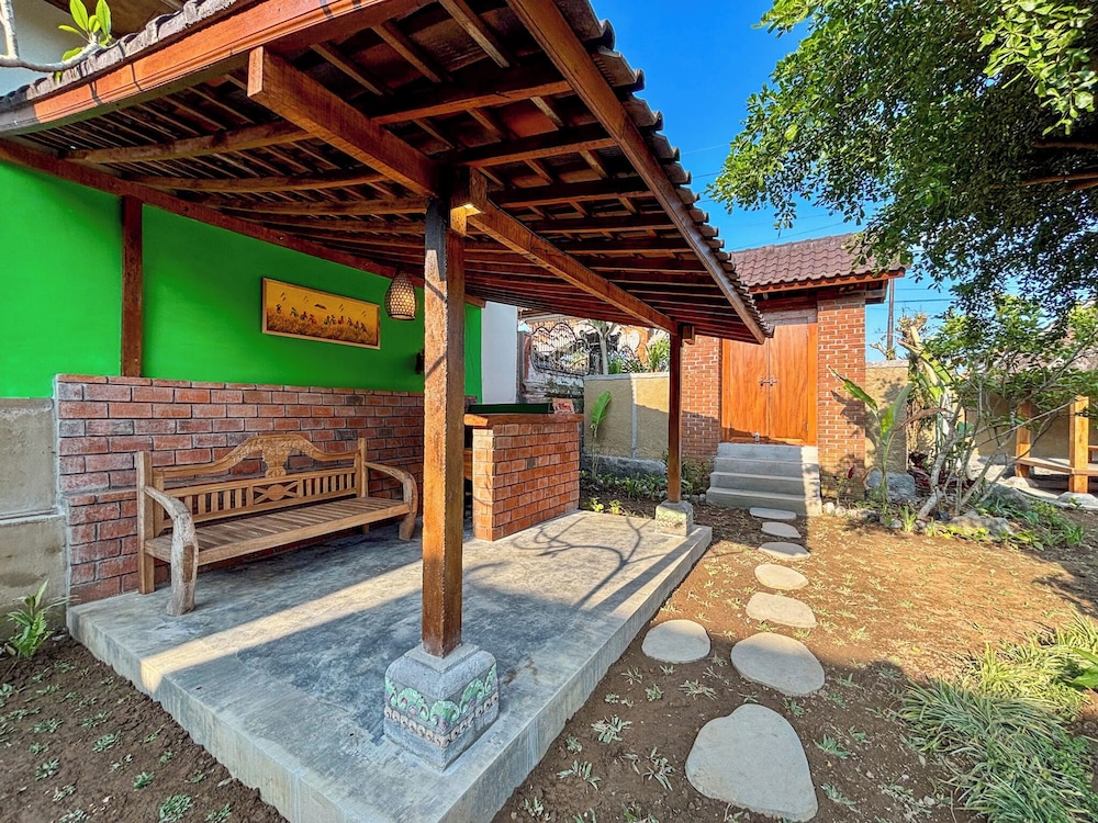 Buana Sari Villas by AGATA