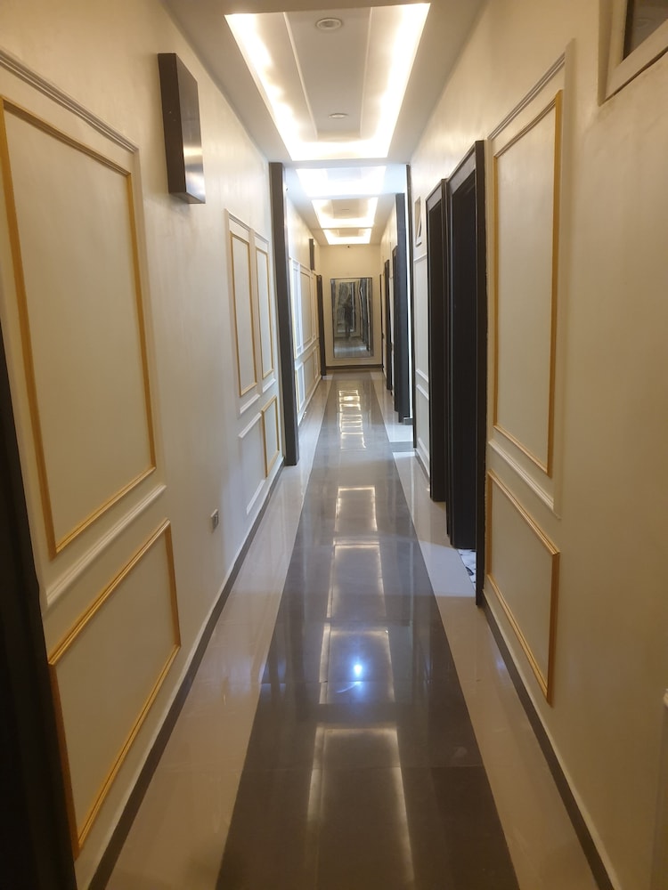 Downunder Suites