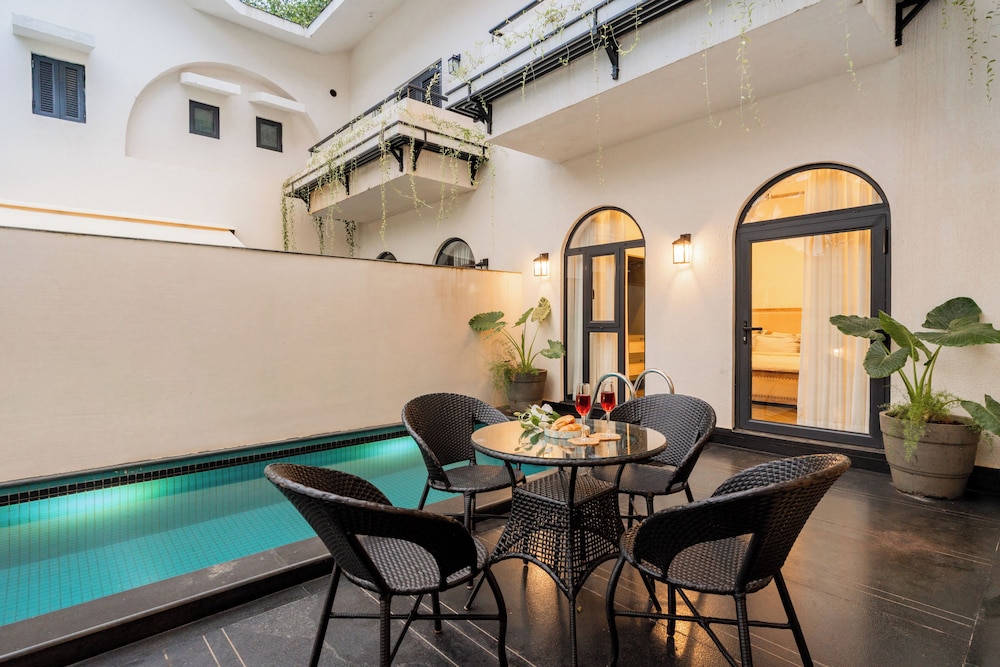 BellaVie | 3-BHK Villa With Private Pool & TV Lounge Area In A Gated Complex