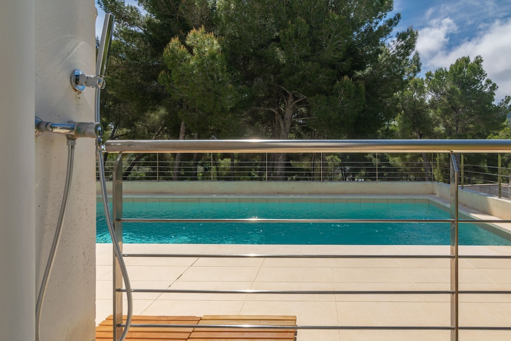 Carritx With 4 Bedrooms and 4 Bathrooms view 5