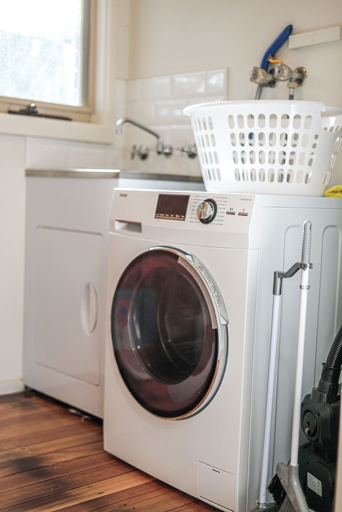 StayAU Newly Modern Comforts 3BRM Home Cranbourne