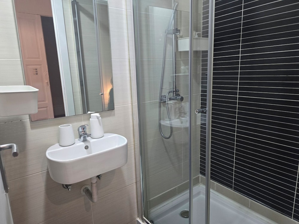 Jualis Guest House