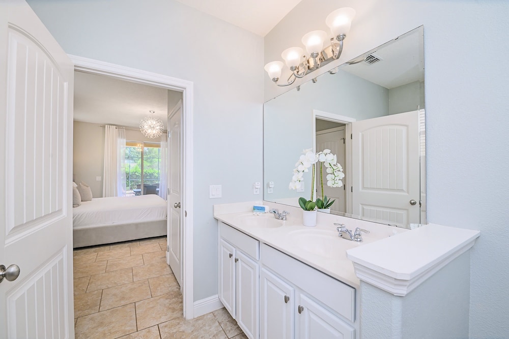 Upstay - Solterra Home w Private Pool Hot Tub