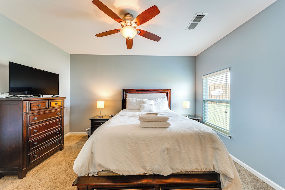Spacious Family Home w/ Patio in Graniteville!