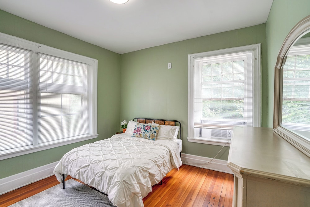 Steps to Union College: Home w/ Shared Yard!