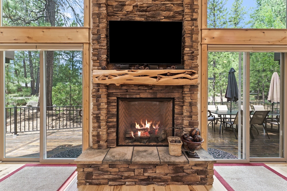 4 Red Fir 6 Bedroom Home