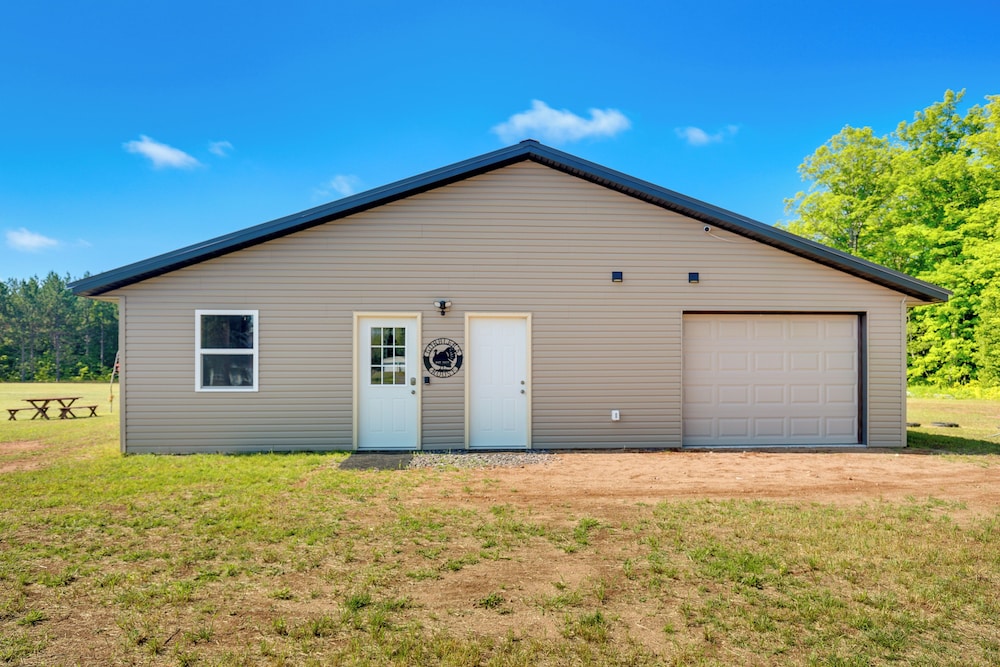 Toivola Home w/ Fire Pit: 8 Mi to Lake Superior! view 5