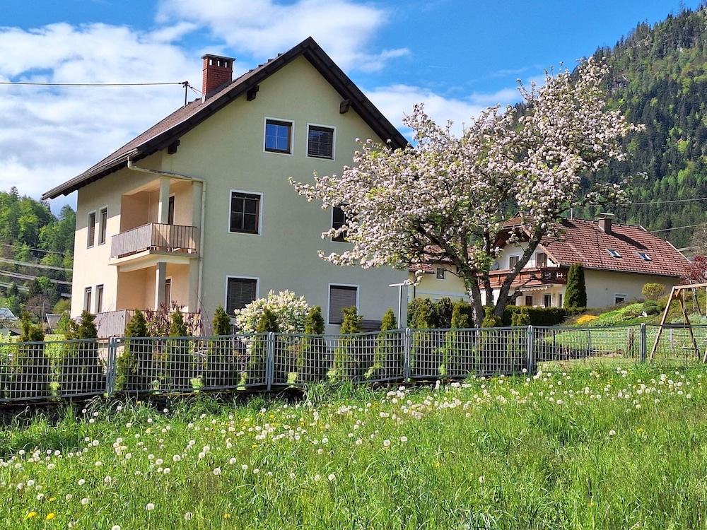 Holiday Home in the ski Area in Kotschach-mauthen