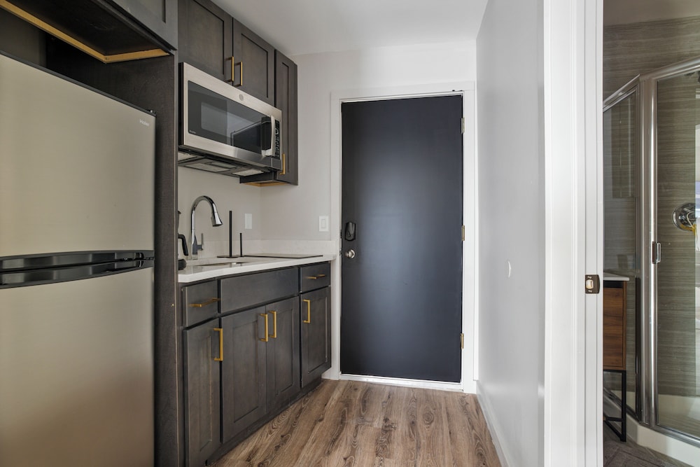 Cottage Suites