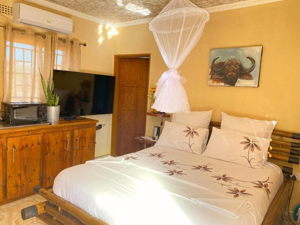 Bush Adventure Guest House