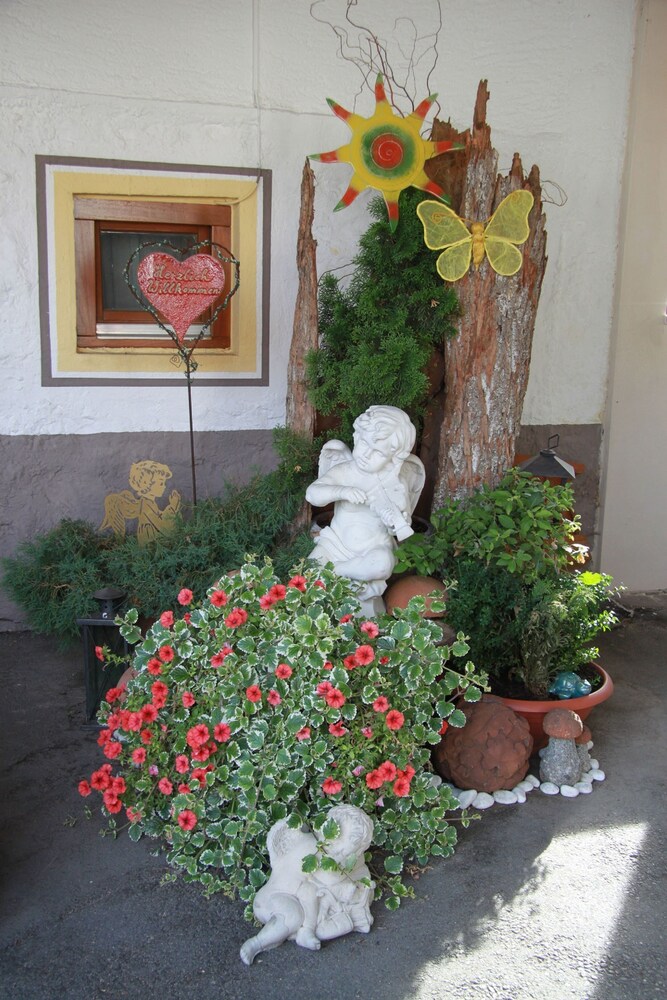 Photo 57