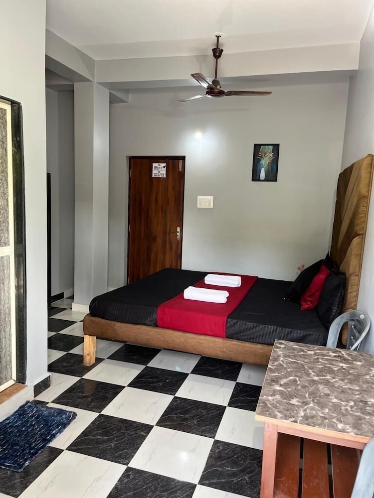 Casa Almeida Guest House