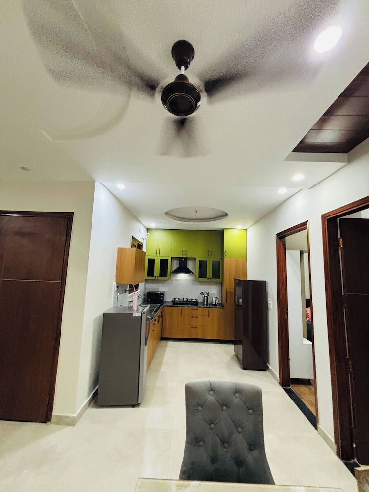 Stay Royal BNB - Luxury Villa