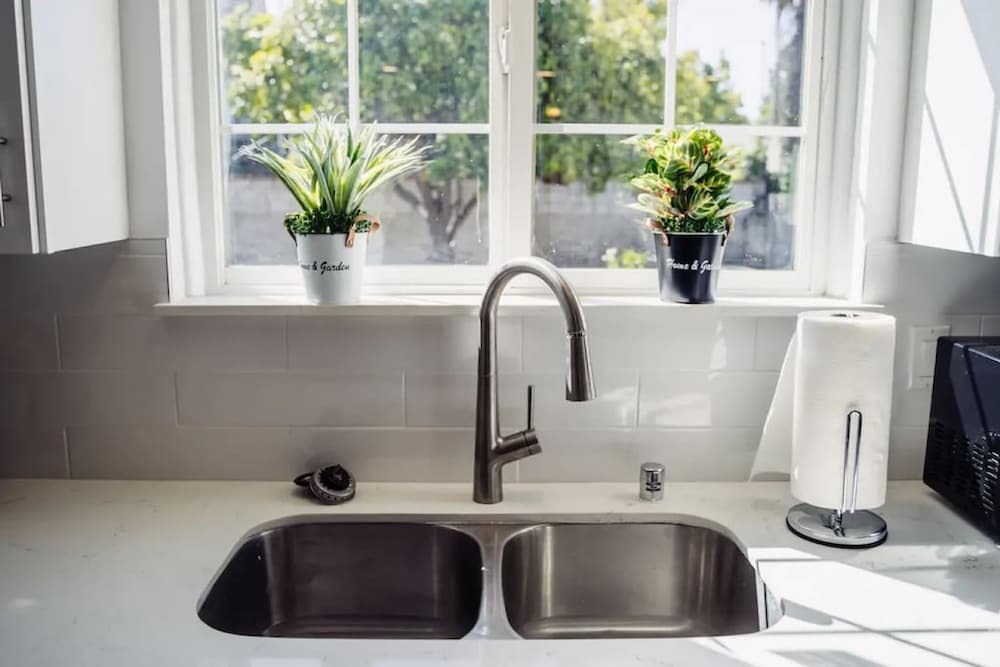 Tranquil 2BR Home in Beautiful Neighborhood P24