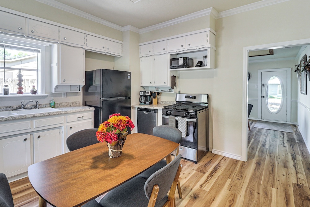 Walk to Dtwn Weatherford: Home w/ Yard!