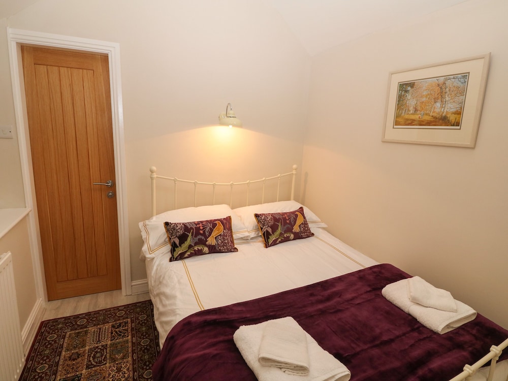 Fir Tree Cottage view 3
