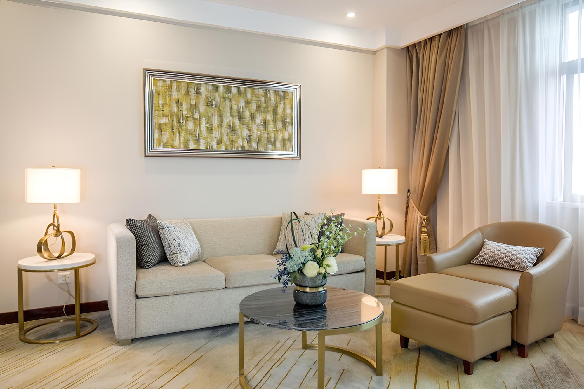 Shenzhen Langshan Hotel view 2