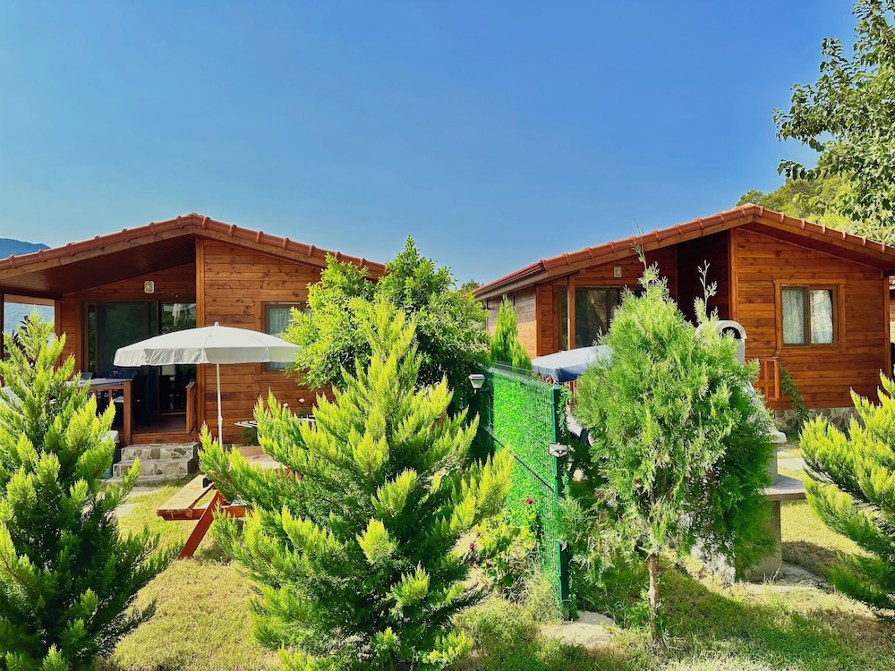 HURMALIK APARTS HAUSES view 2